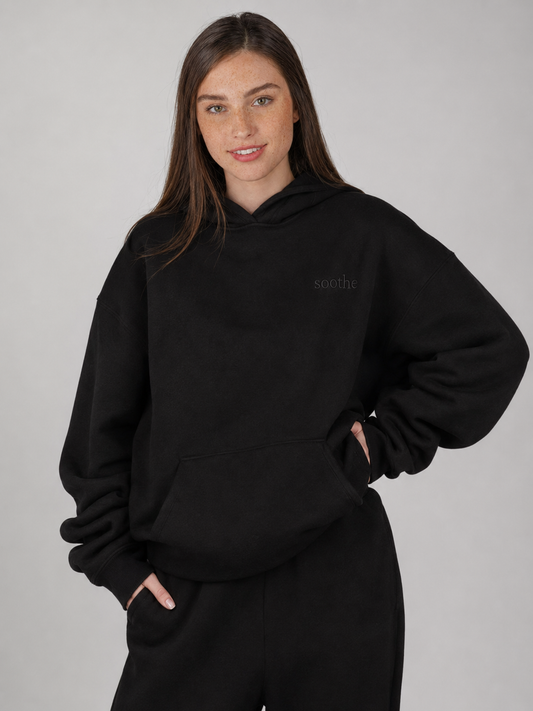 Black front | Ariel is 170cm and wears size M